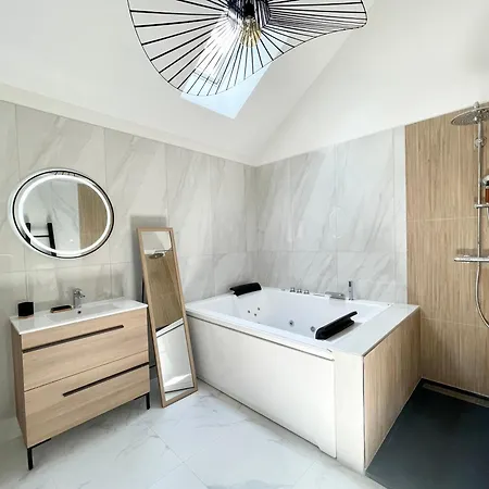 L'escapade Romantique - Moderne Jaccuzi